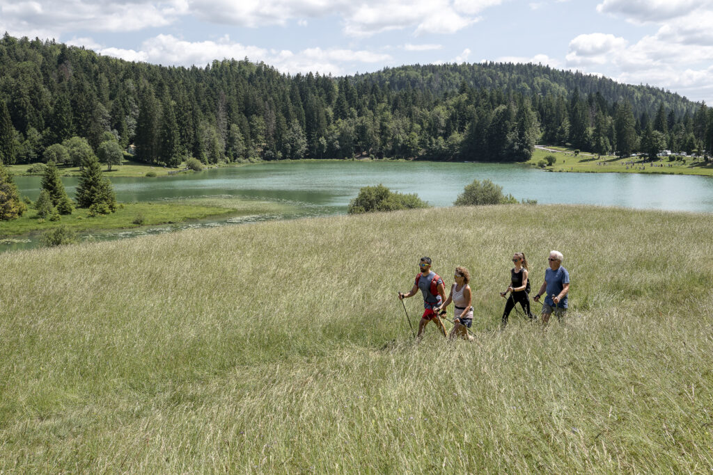 Marche nordique autour du Lac Genin - Bugey (01)